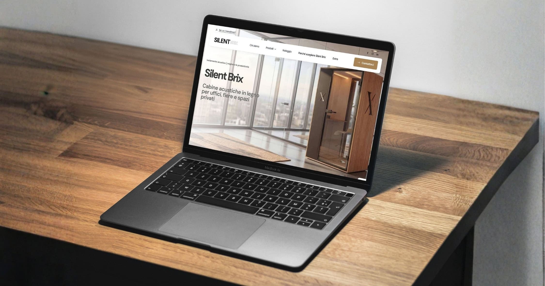 Silent Brix — featured